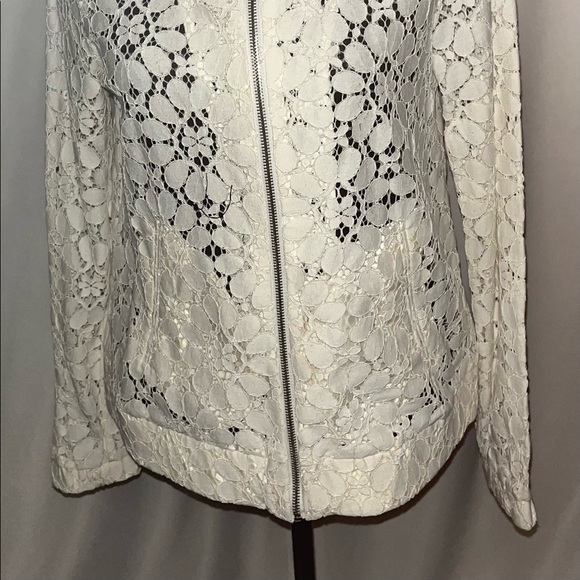 Lace Jacket - Picture 2 of 4